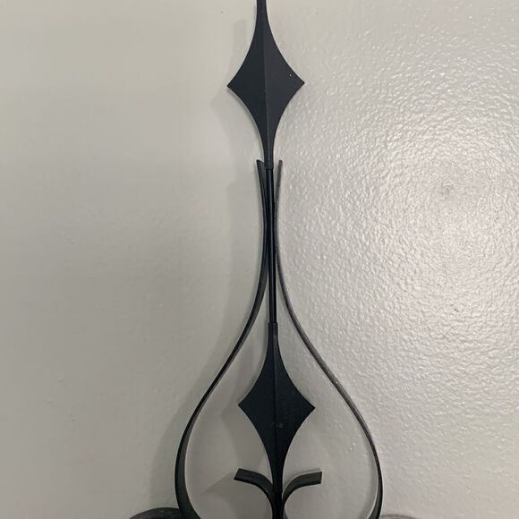 Vintage Mid-Century Black Metal Gothic Scroll Candle Sconces Wall Decor - Picture 8 of 17